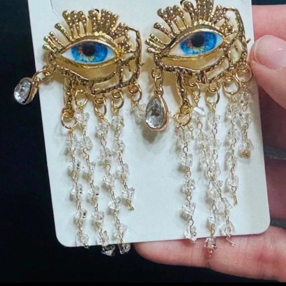“Blue Eye Chandelier” Vivid Realism Cry Iris Tiered Crystal Tear Tassel Earrings - Picture 12 of 12